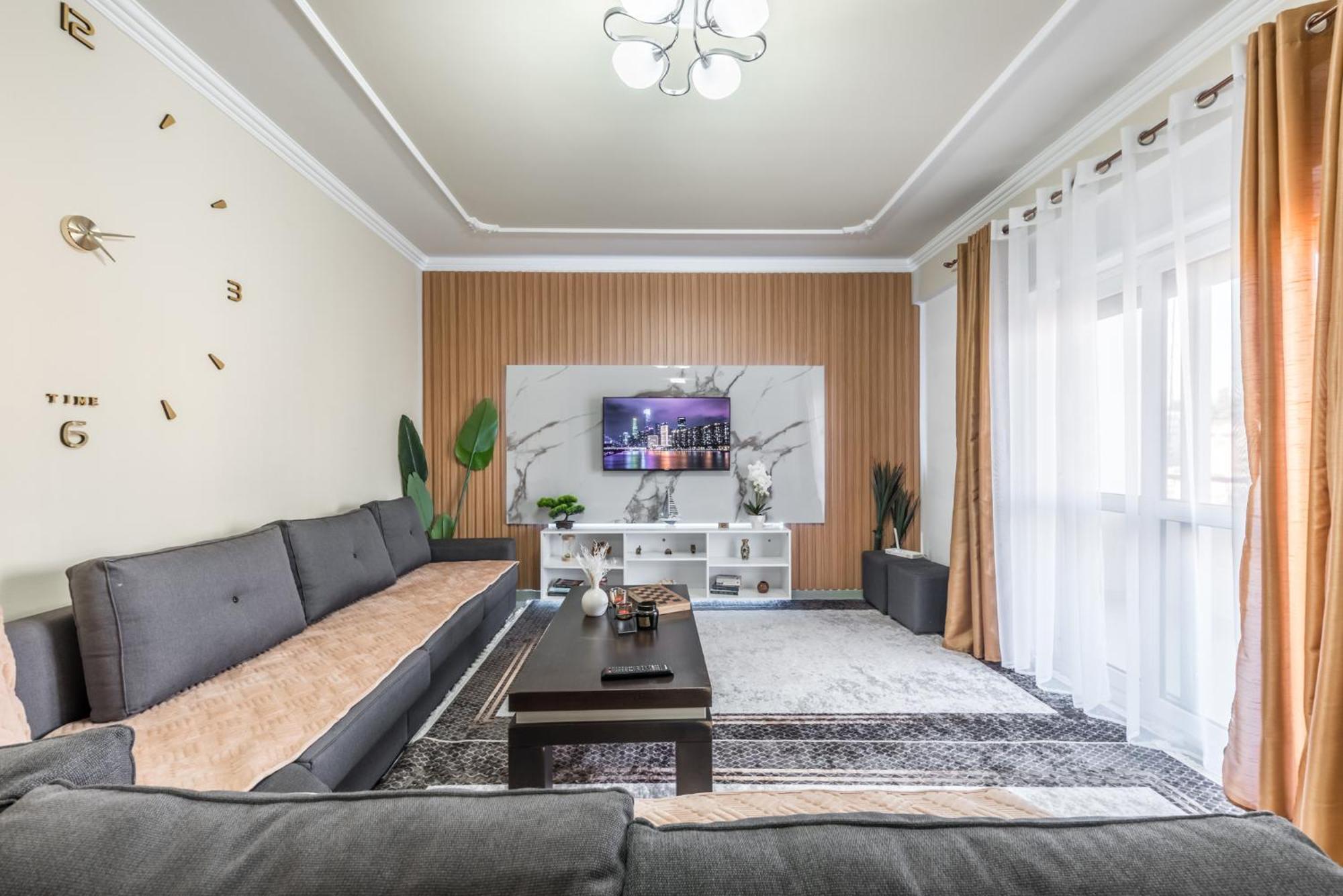 Full Sea View Center 2 Bedroom * Durrës
