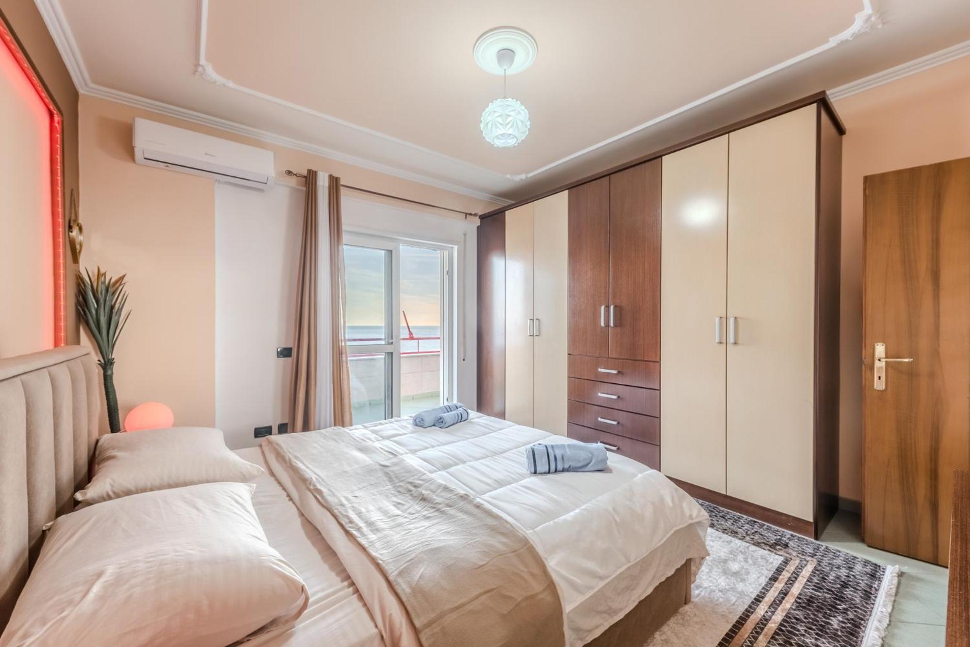 Full Sea View Center 2 Bedroom Apartamento Durrës