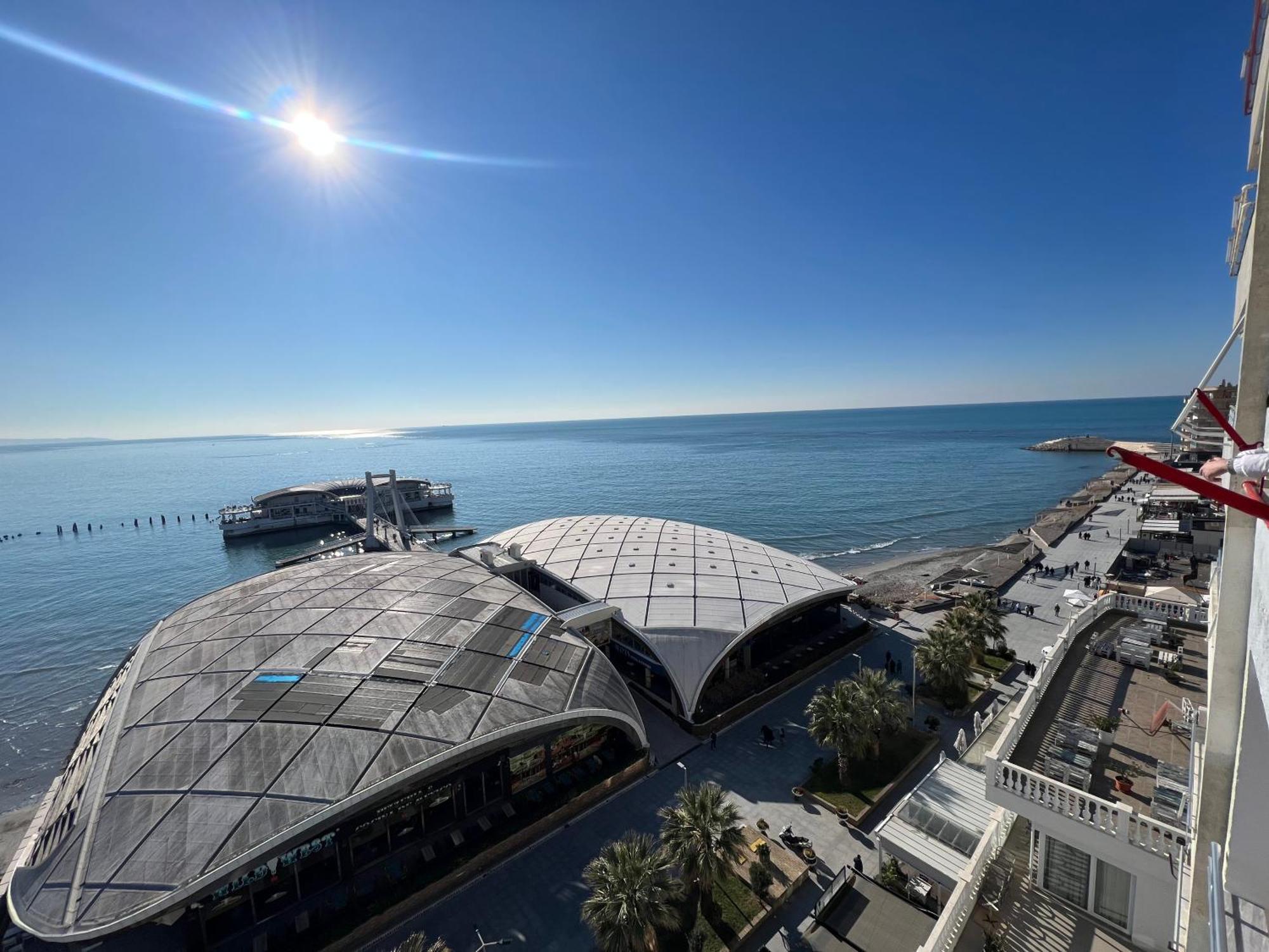 Full Sea View Center 2 Bedroom Apartamento Durrës